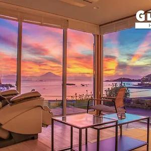 Gloce 葉山 Ocean View House 都心から1時間 湘南の絶景を独り占めペットok 出張bbq有り 別荘 横須賀市